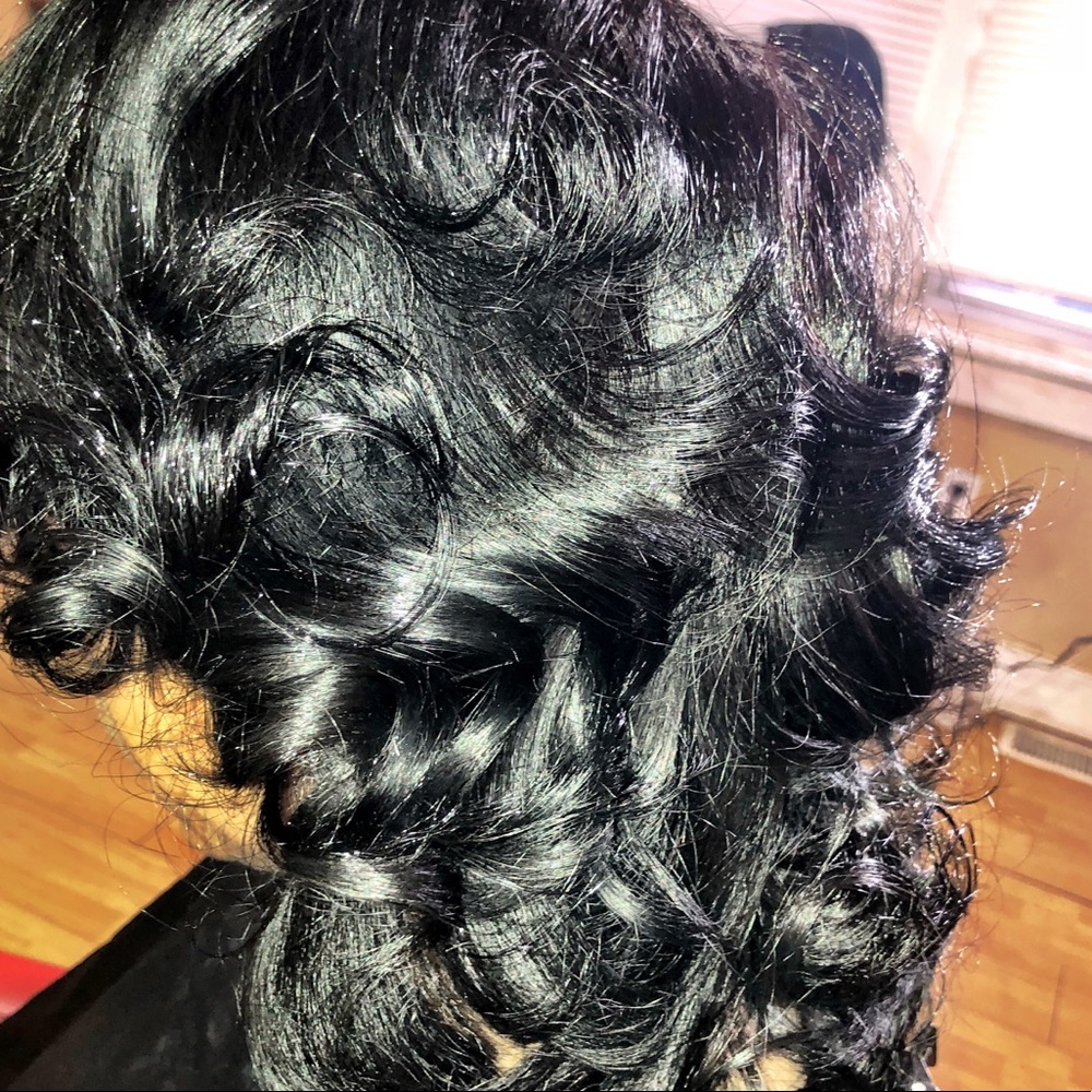 Meet your Posher, Charbone